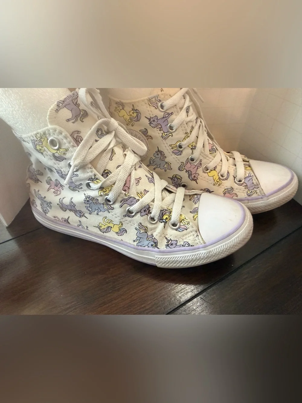Converse Kids Size 3 White High-Top Sneakers with Pastel Unicorns